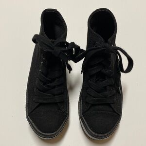 Madden Girl Black Platform Tie-Up Sneakers